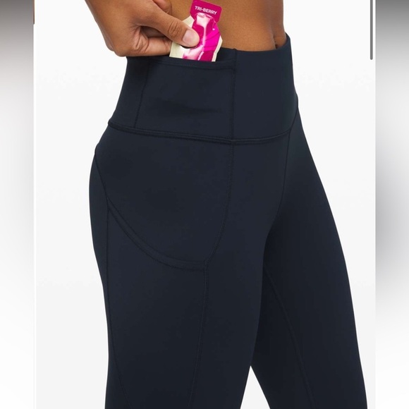 Lululemon Fast and Free Crop II 19" *Non-Reflective
True Navy | size 4 - Picture 12 of 12